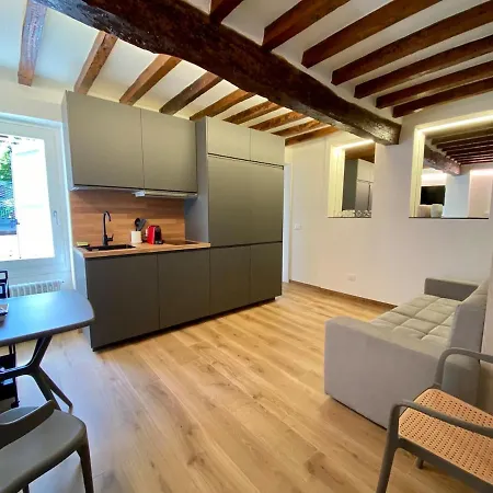 Appartement Zenone Monolocale Historic Center *