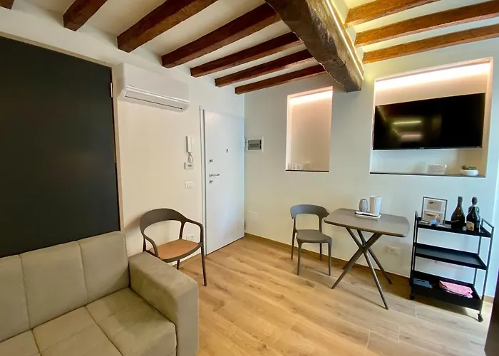 Zenone Monolocale Historic Center Διαμέρισμα