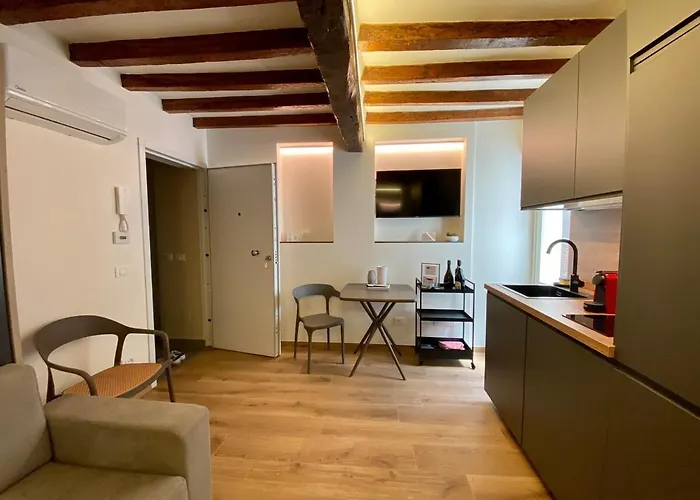 Zenone Monolocale Historic Center Apartament